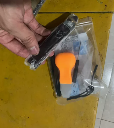 手表表带。天王原装的。皮质的。塑料的都有。...