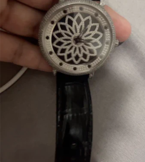 时来运转钻石 手表真品  无使用痕迹，精品...