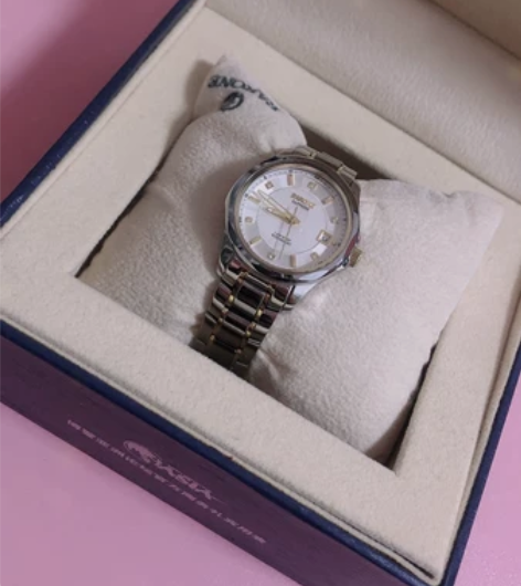 雷诺手表 买了几年回来 没带过十次 几乎全...