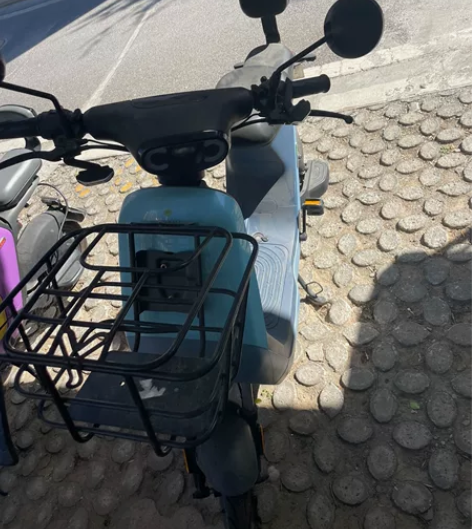 小牛电动自行车，去年六月入手，几乎没骑过，...