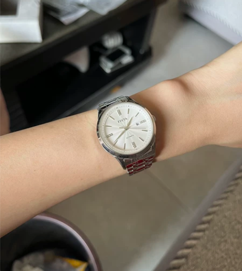飞亚达手表,女款机械表,很大气经典的款式,...