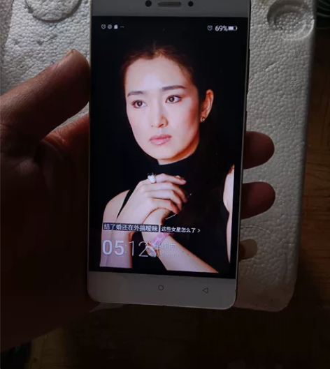 小米手机，农村收来的，有密码打不开，所卖物...