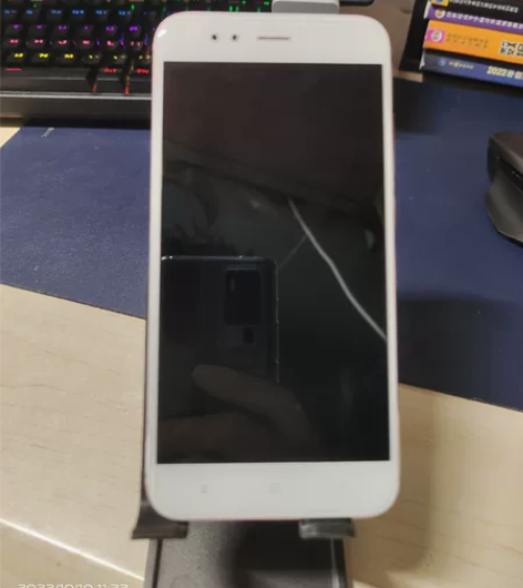 压箱底小米5x，从柜子里面翻出来的，正常使...