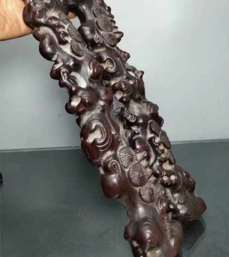 旧藏老黑檀木纯手工雕刻灵芝松枝《寿比南山不...