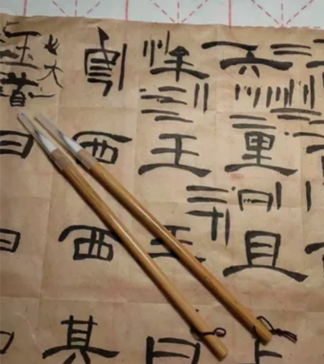 手工兼毫毛笔7狼3羊，笔太尖所以出2只全新...