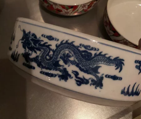 瓷器 直径22厘米 深度7厘米 感兴趣的话...
