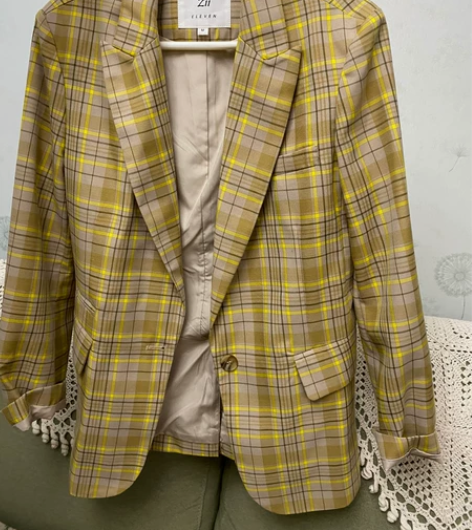 Zll专柜购入，一次没穿全新 感兴趣的话点...