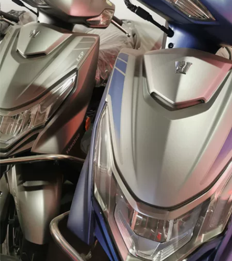 豪爵新款UCR125踏板摩托车 12前轮毂...