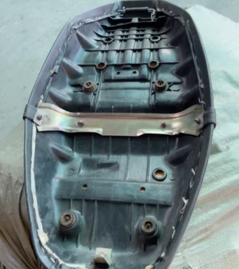 库存清仓特价处理摩托车配件力帆宗申嘉陵春风...