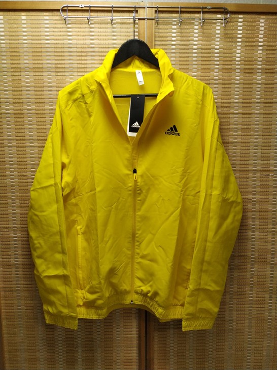 adidas阿迪达斯运动速干上衣。外套。北...