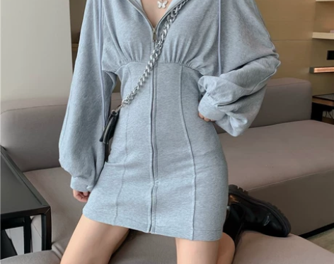 春装2020年新款女修身长袖连衣裙女性感包...