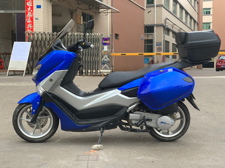立雅摩托车整车证件齐全，几个月车几千块