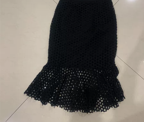 黑色半身裙女 镂空鱼尾裙 感兴趣的话点“我...