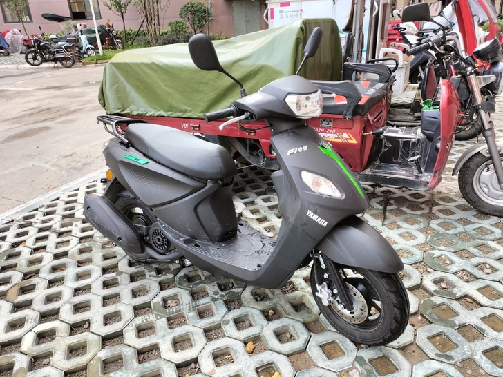 4600买的，踏板摩托，彭山看车，新的！买...
