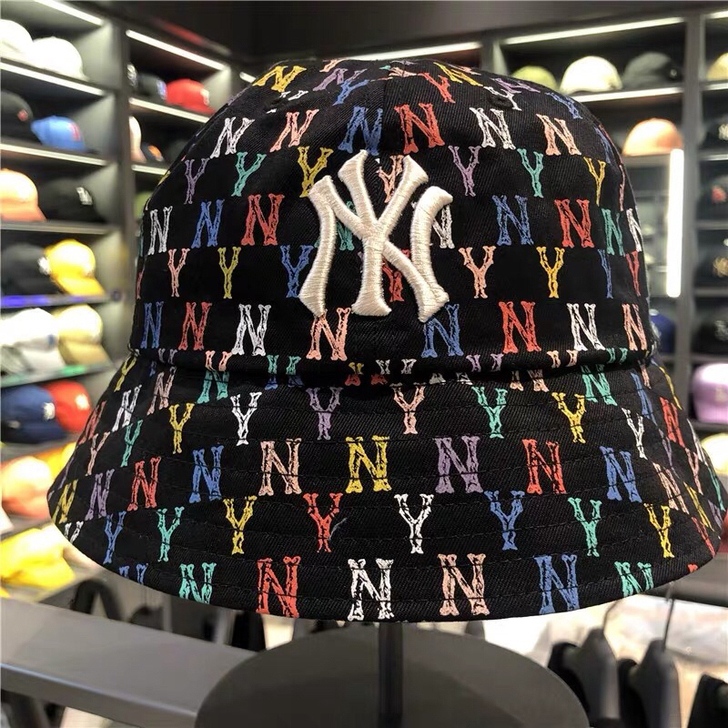 MLB经典款渔夫帽，最后黑白各2个 全新带...
