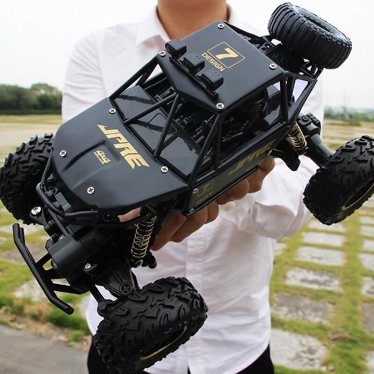 【全新包邮】男孩超爱的超大号遥控车漂移越野...