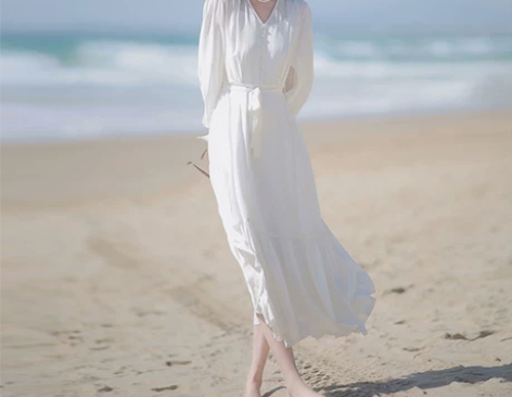 法式白色v领雪纺连衣裙夏季2022年新款女...