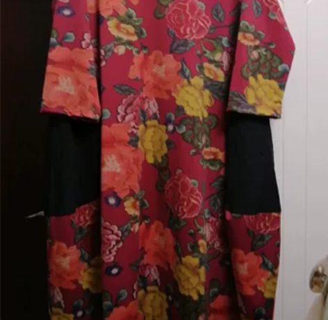 民族风红色大花。春秋冬三季款，厚款，大长款...