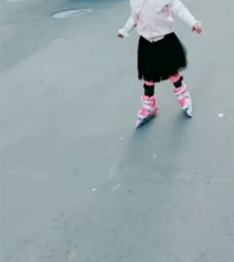 溜冰鞋女童轮滑鞋旱冰可调大小初学者专业正品...