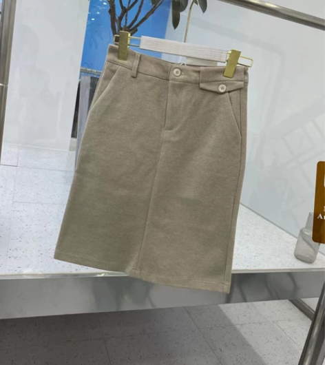 全新带吊牌 气质星空呢中裙 L 穿到110...