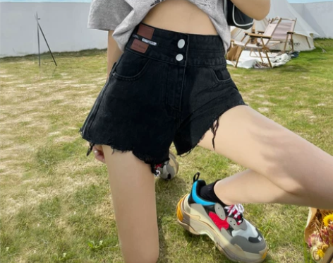 黑色牛仔短裤女2021年夏季新款破洞高腰宽...