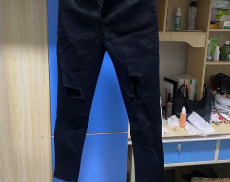 没穿过 破洞牛仔裤 便宜出 [愉快] 感兴...