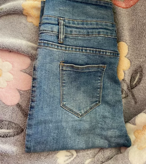 蓝色高腰牛仔铅笔裤 实体店88购入 L码 ...