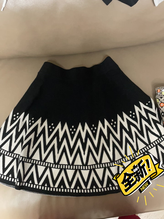 买了没穿过短裙