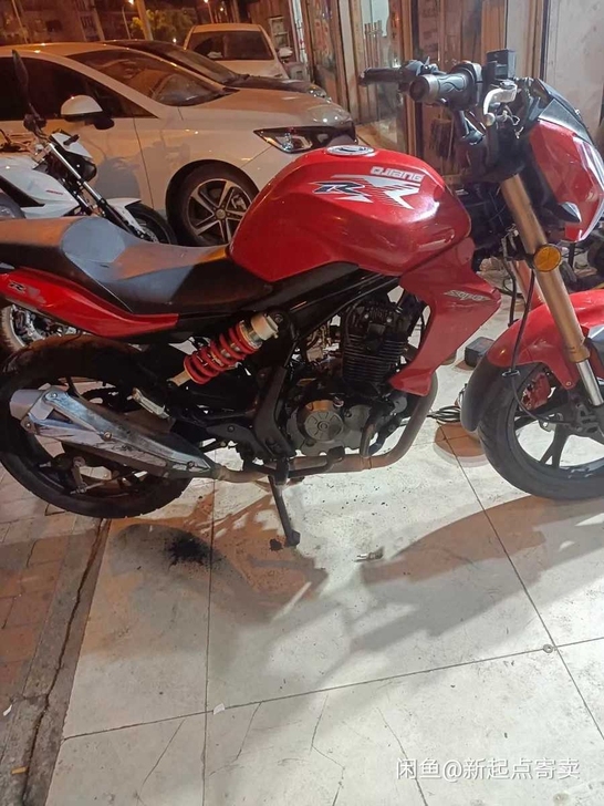 极品国三钱江蓝宝龙