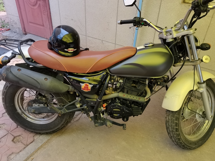 三鑫大弯弯250，复古大脚兽，电喷手续齐全...