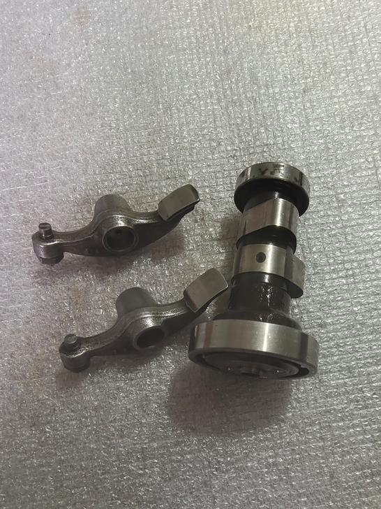 进口拆车凸轮轴,摇臂,适合本田90,本田鹰...