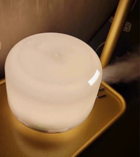全新机器 无印超声波香薰机卧室精油香薰灯自...