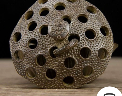 乡下收来的老铜荷花熏香炉亏钱出绝对捡漏包邮...