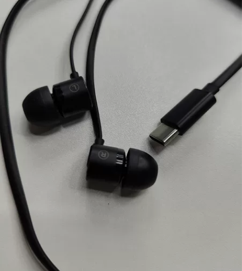 一加t2耳机 没怎么用过 没有包装盒 包邮...