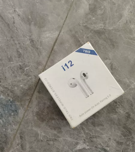 【未拆封】i12运动耳机 感兴趣的话点“我...