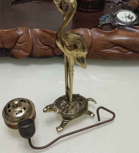 日本回流龟鹤延年组合铜鎏金香炉套装。总重量...