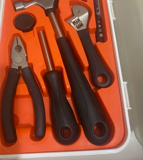 正品宜家工具箱 几乎全新 需自提或自己出运...