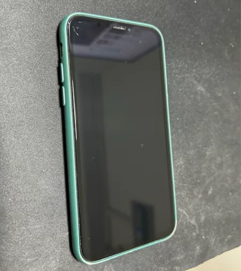 iphoneX 64g 港版，大概是17年...