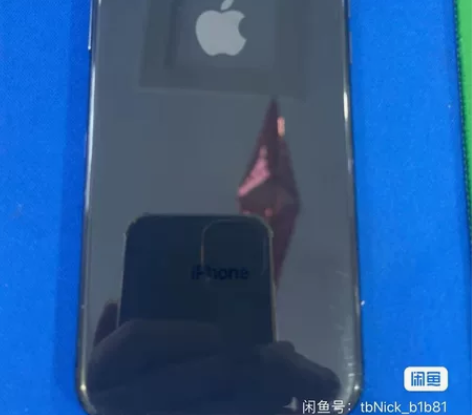 水果x 64g  电池已经换过了。拿回去当...