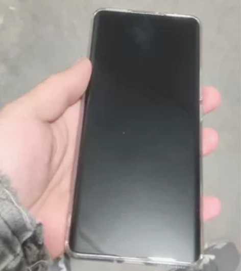 小米12Pro  12－256 今年22年...