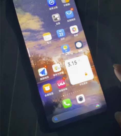 红米k40增强版 8128。机身弯。后盖。...