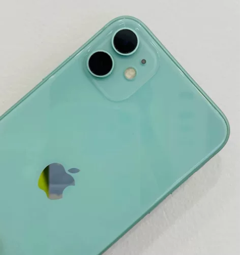 苹果11小姐姐自用一手货干干净净.有面容电...