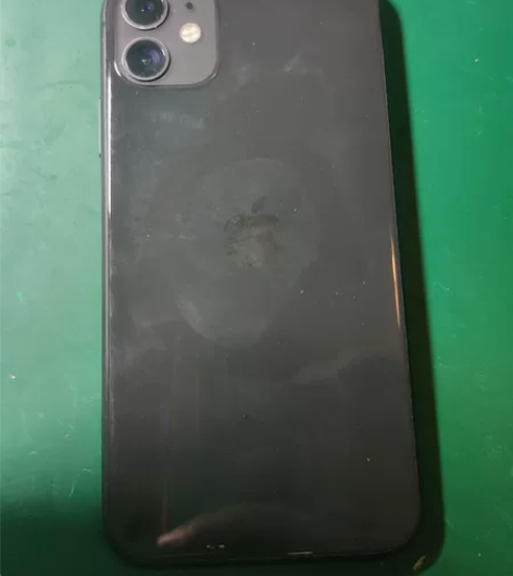 苹果11  128g 感兴趣的话点“我想要...