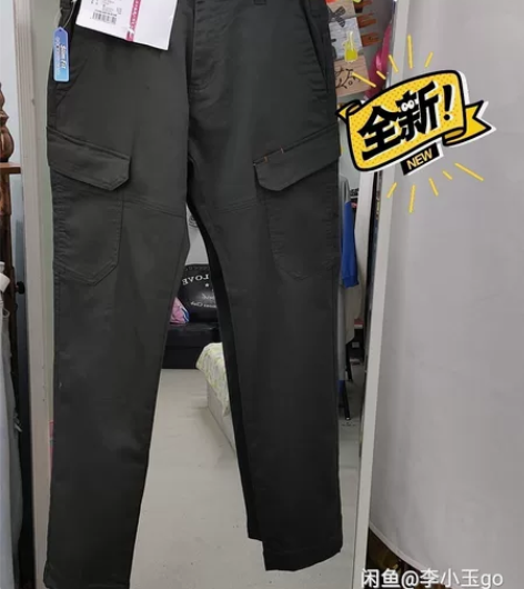 全新男款休闲裤，裤腰两侧有松紧！穿上很好看...