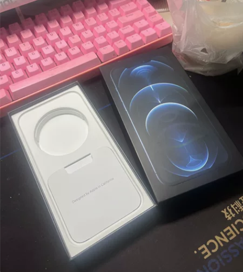 出一个自用12 pro max  128g...