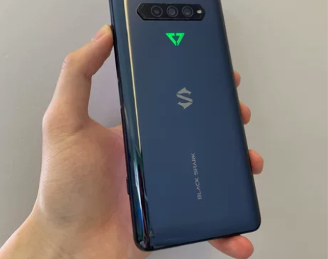 黑鲨 游戏手机4pro(5G)而且二手手机...