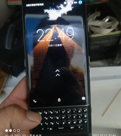 黑莓手机 感兴趣的话点“我想要”和我私聊吧～