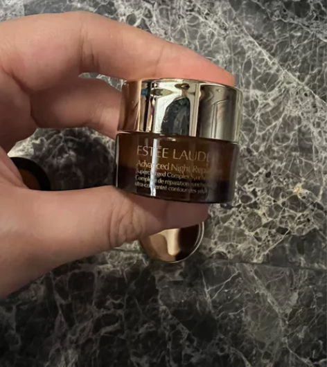 雅诗兰黛眼霜5ml 保质期2024.6.1...