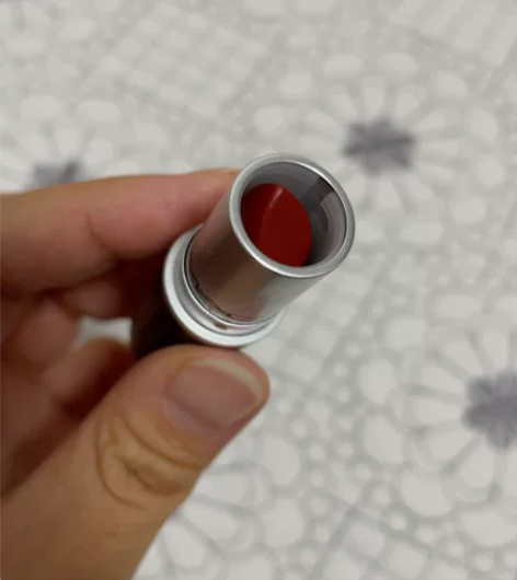 mac口红 色号CHILI 9成新 涂用1...