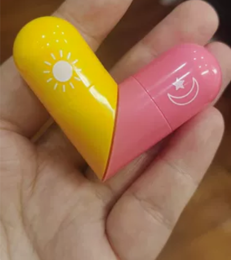 迈洁斯比心润唇膏双头日夜两用唇膏平价学生！...